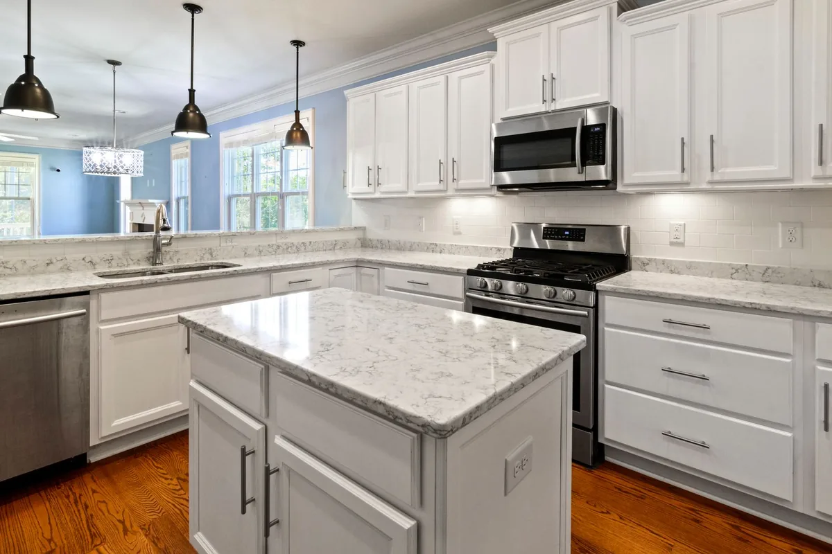 Filth & Squalor Cleanup in Hallandale Beach, FL